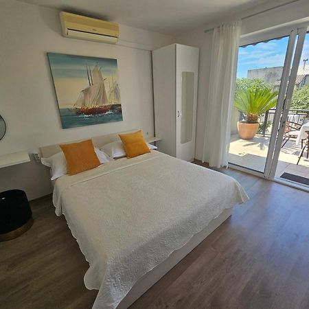 Apartmani Matija Макарска Экстерьер фото