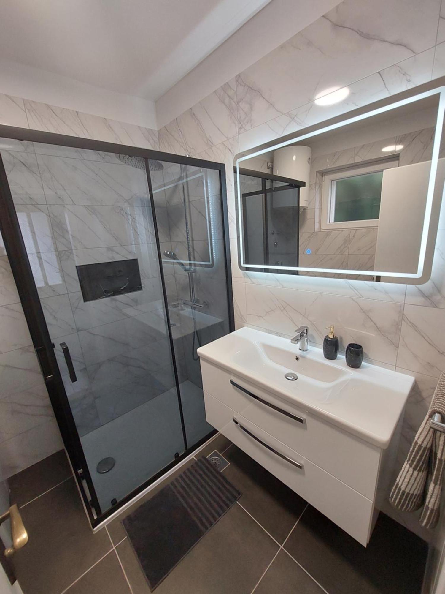 Apartmani Matija Макарска Экстерьер фото